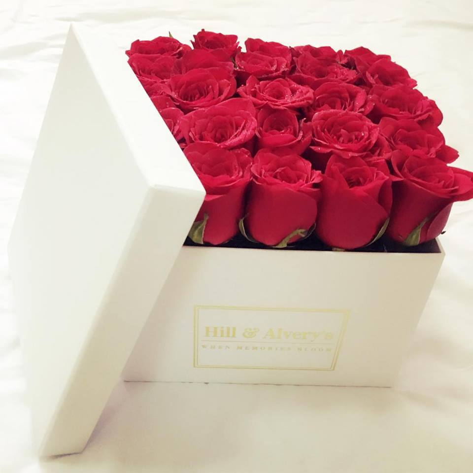 Signature White Box Roses